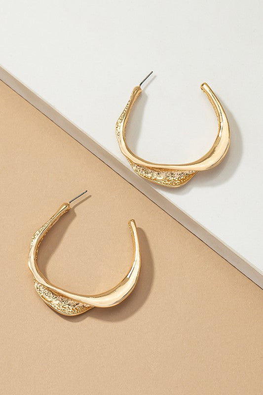 Twisted metal hoop earrings - Anew Couture