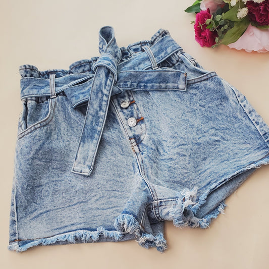 Acid wash denim shorts 