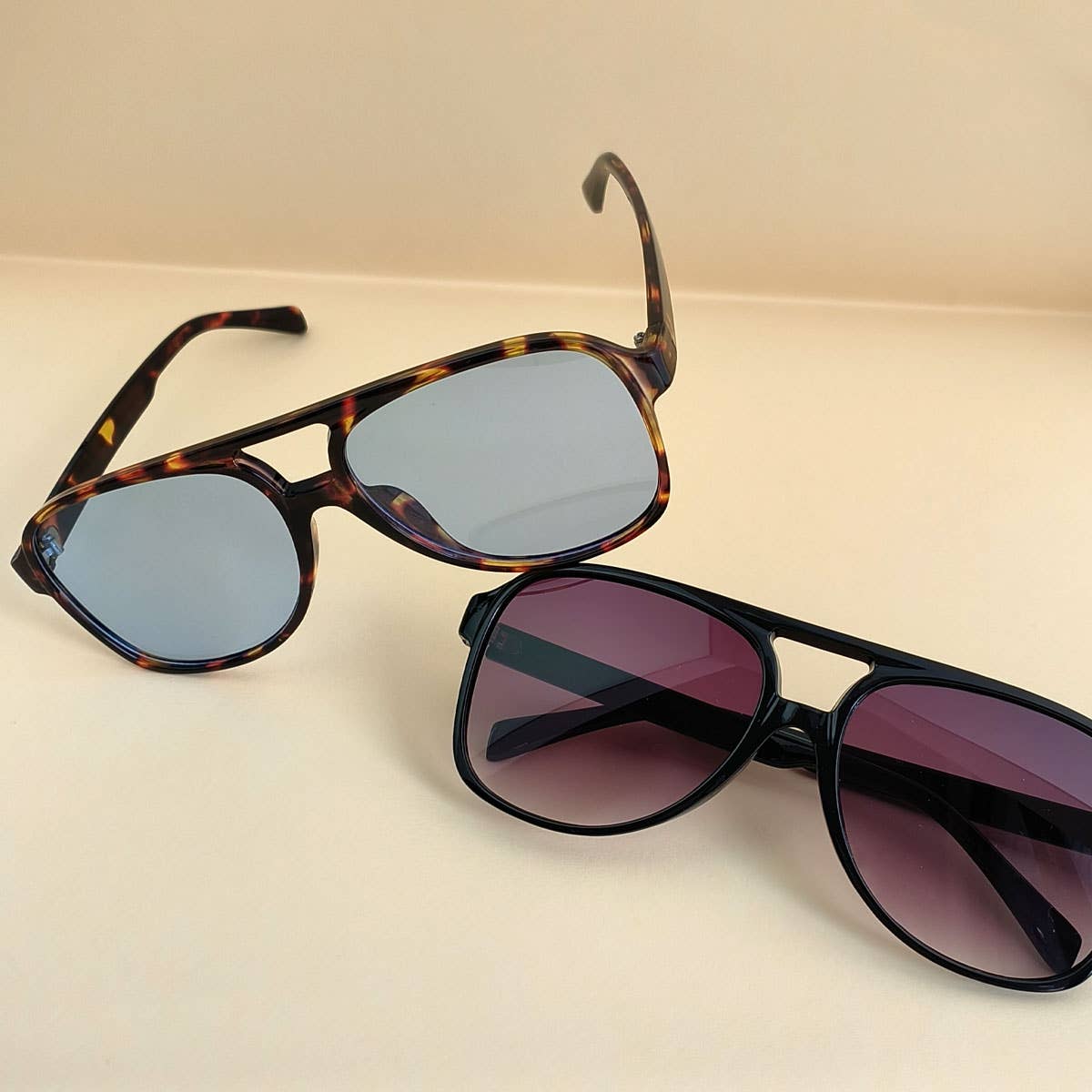 Classic Curve Oversized Sunglasses - Anew Couture