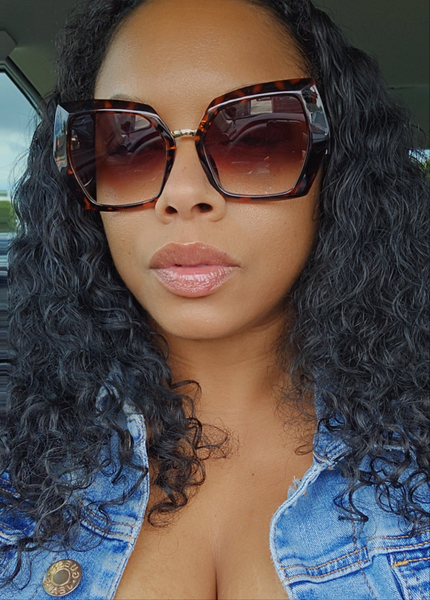 Anew Couture | Modern Butterfly Sunglasses display picture 2